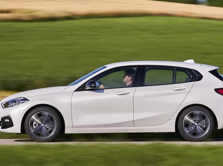 BMW 118i ganha versão M Sport no Brasil