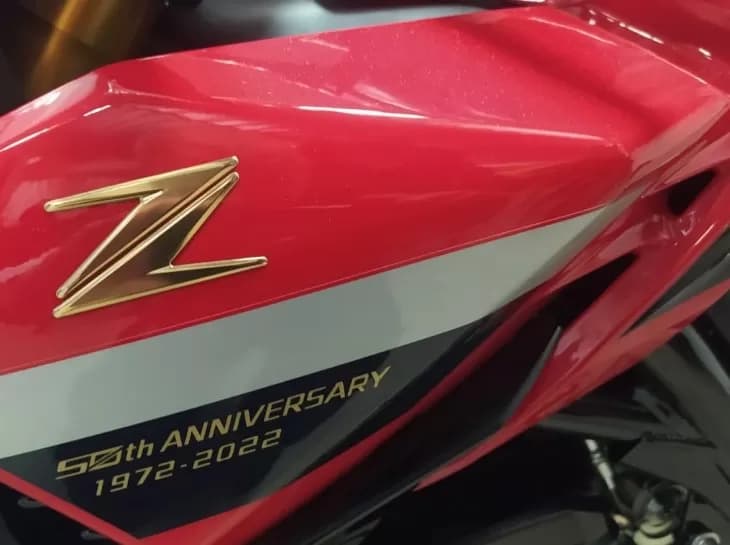 Kawasaki apresenta várias novidades na linha 2023