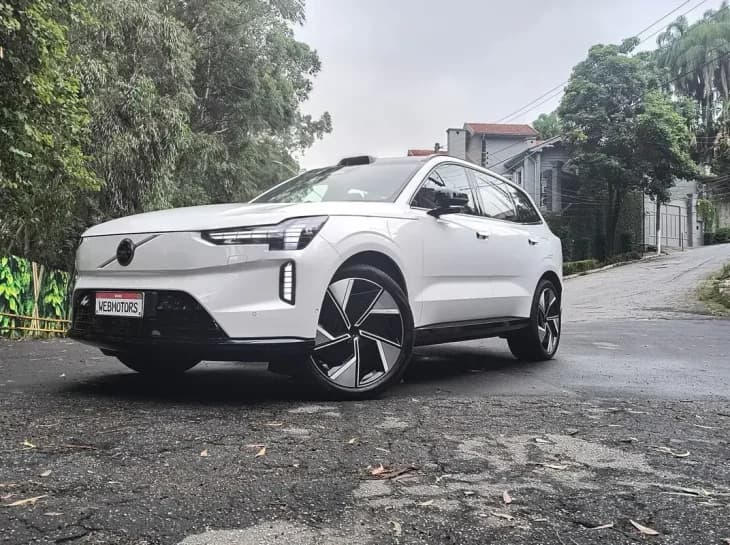 Volvo EX90: como é bom ver o rico viver!