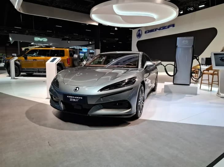 Denza Z9GT custa R$ 670 mil e põe dúvida na cabeça do cliente de Porsche Taycan Cross Turismo