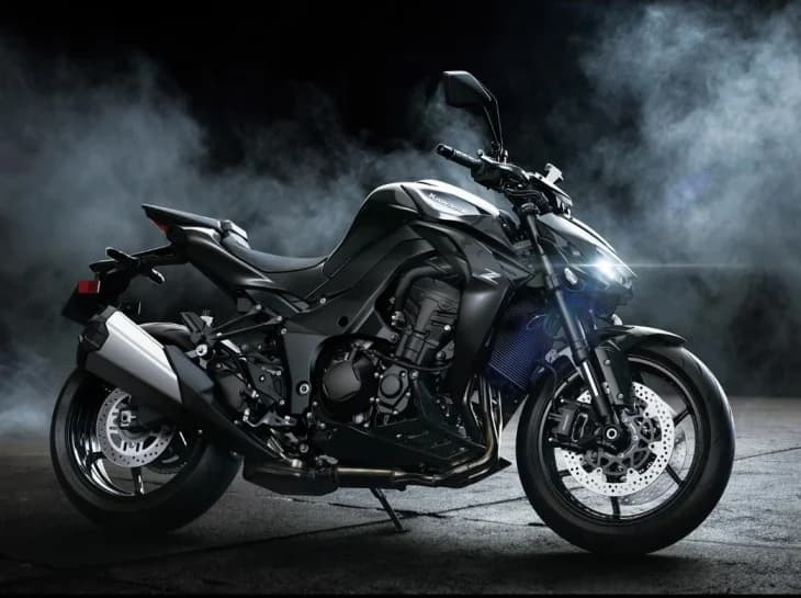 É oficial: nova Kawasaki é a Z1100 em duas versões