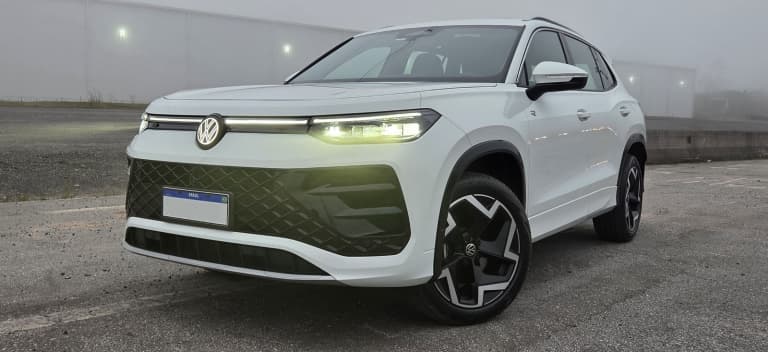 Volkswagen Tiguan fica quase R$ 10 mil mais caro e passa dos R$ 300 mil