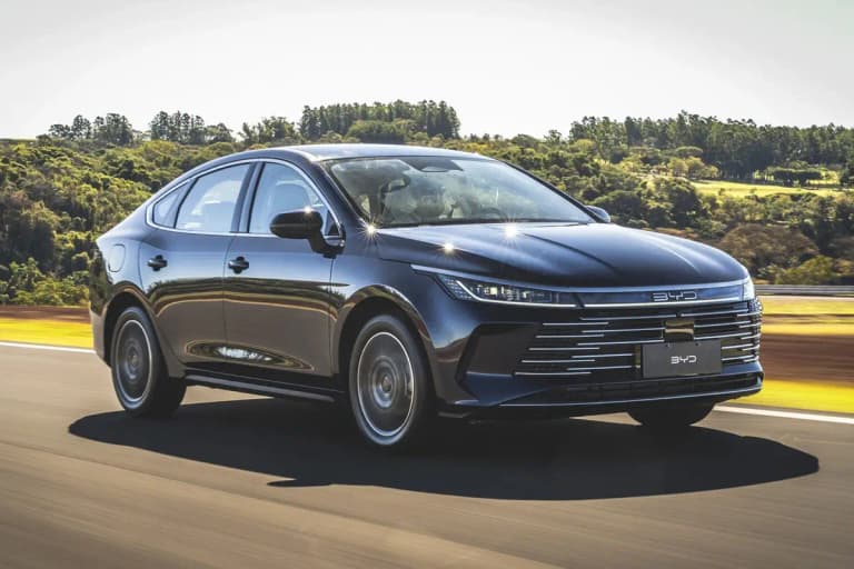 King vende 6 vezes mais que Corolla em outubro e encosta em rival da Volkswagen