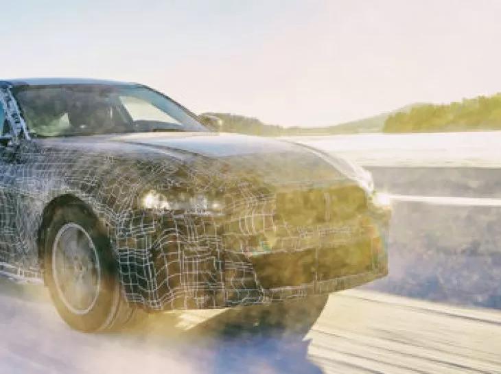 Veja detalhes do i4, o novo elétrico da BMW