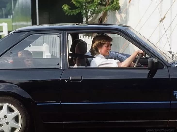 Ford Escort Turbo da Princesa Diana está à venda