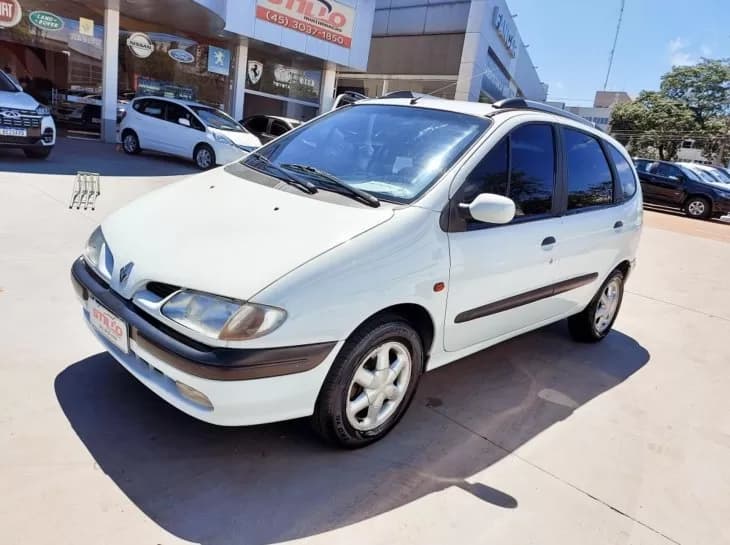 Cinco carros interessantes por até R$ 15 mil