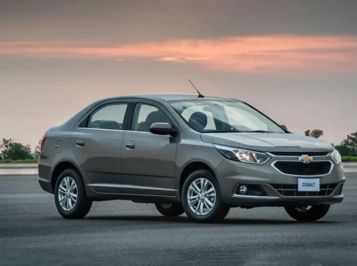 Chevrolet Cobalt usado vale a pena? Dono responde