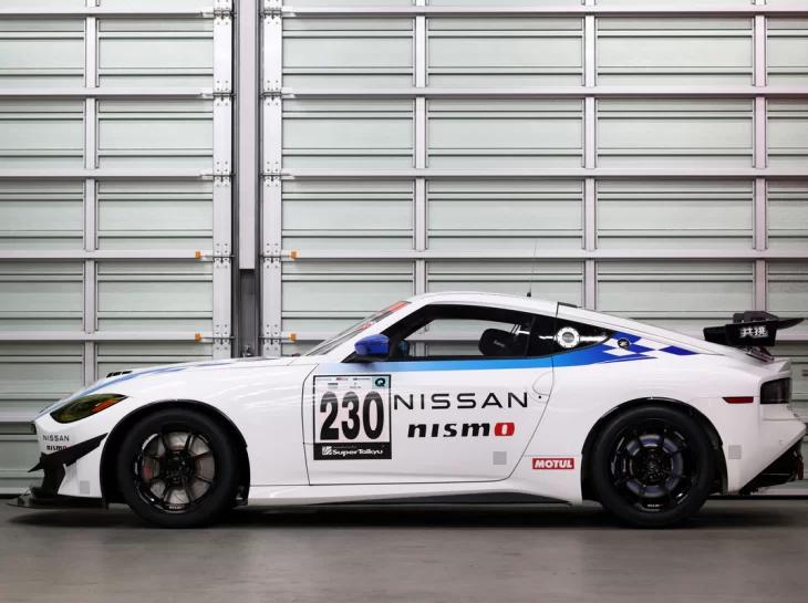 Na pista, movido por combustível neutro de carbono