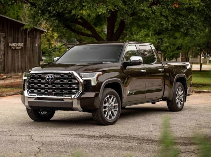 Toyota estuda trazer Tundra para luta de gigantes