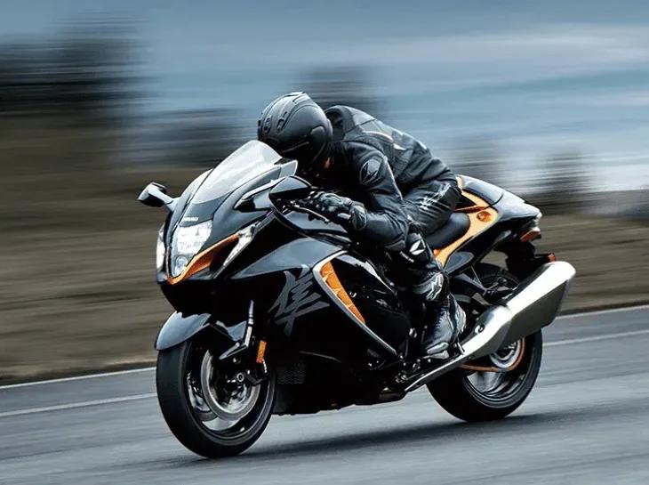 Suzuki Hayabusa: como é pilotar a lenda japonesa