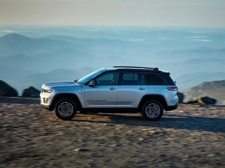 SUV mais caro da Jeep vende só 36 unidades em 2025