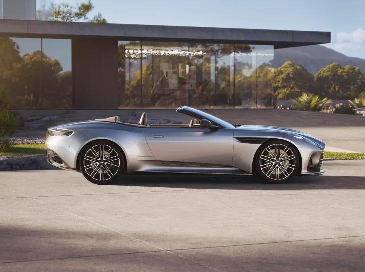 Aston Martin conversível chega por R$ 3,8 milhões