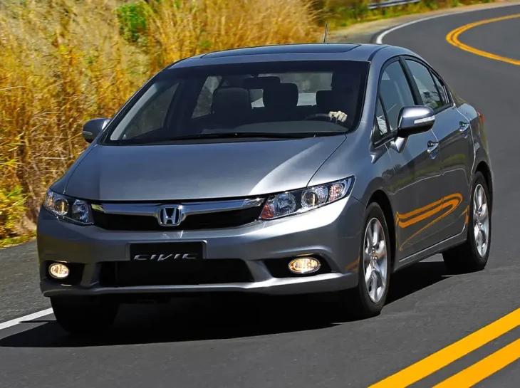 Cadê os sedãs que estavam aqui?