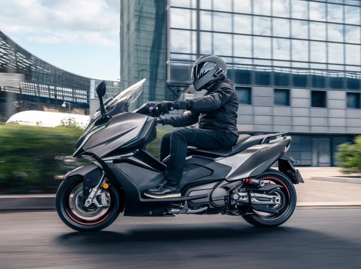 Kymco AK 550 Premium chega ao Brasil