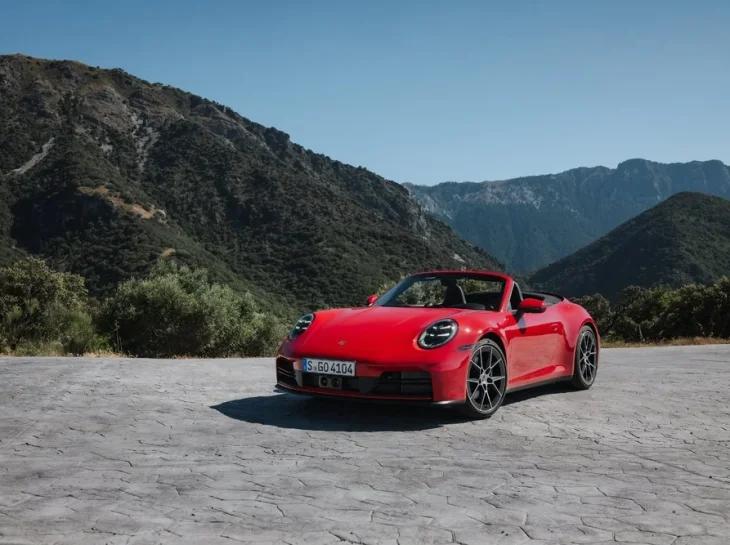 Porsche 911 híbrido estreia no Brasil; veja preços