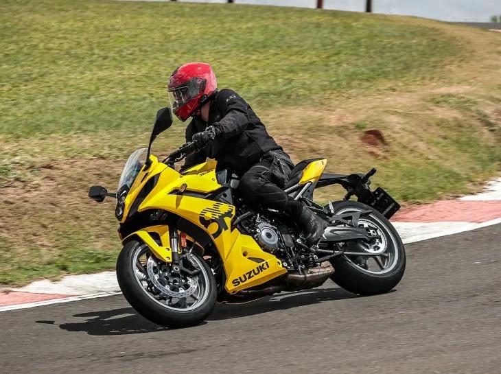 Rival de Honda e Yamaha cresce 47% em 2025