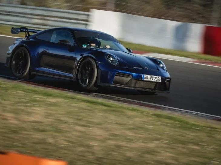 Porsche 911 GT3 MT quebra recorde em Nürburgring