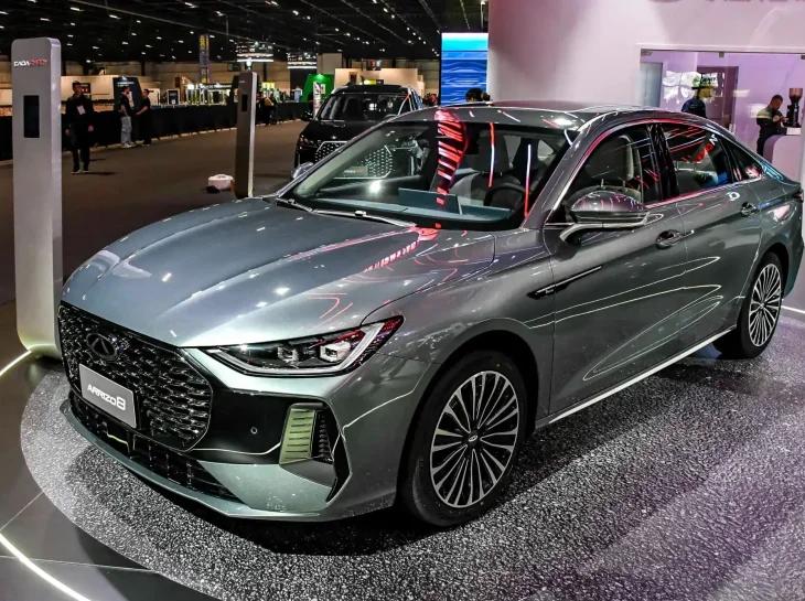 Caoa Chery mostra futuro rival de Corolla e King