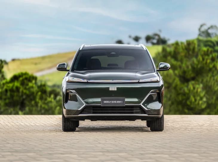 Geely EX5 EM-i tem 1.300 quilômetros de alcance