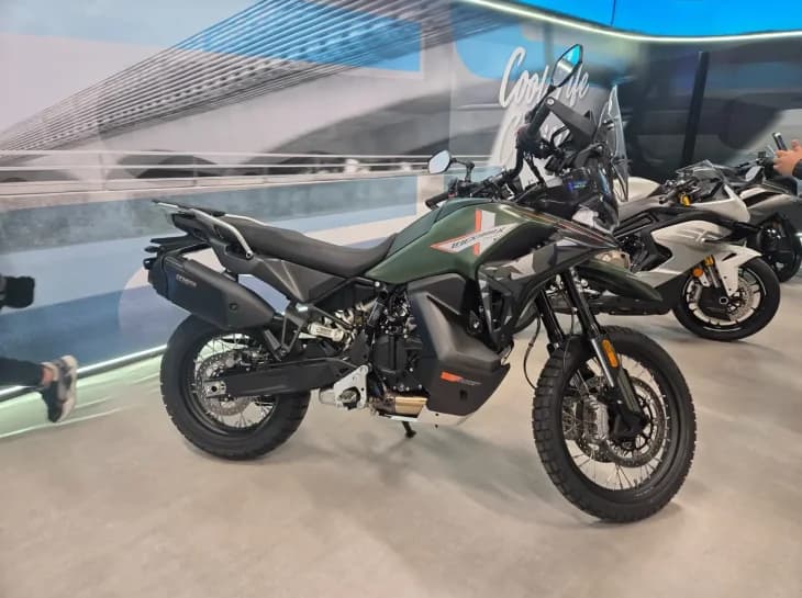 CFMoto ataca com "tsunami" de motos em Interlagos