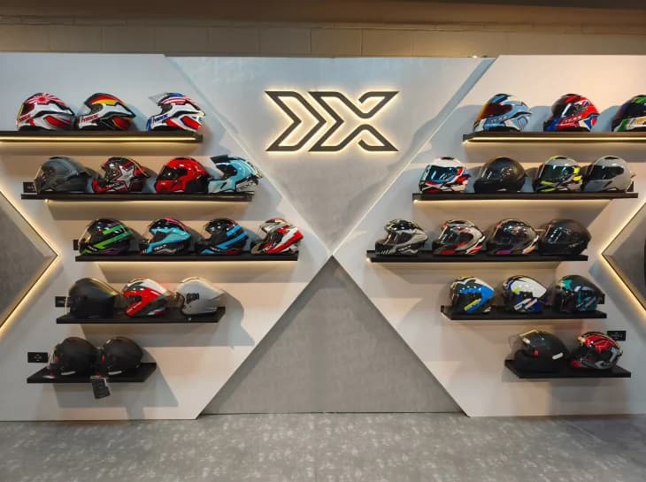 Laquila fecha parceria com AGV e Dainese