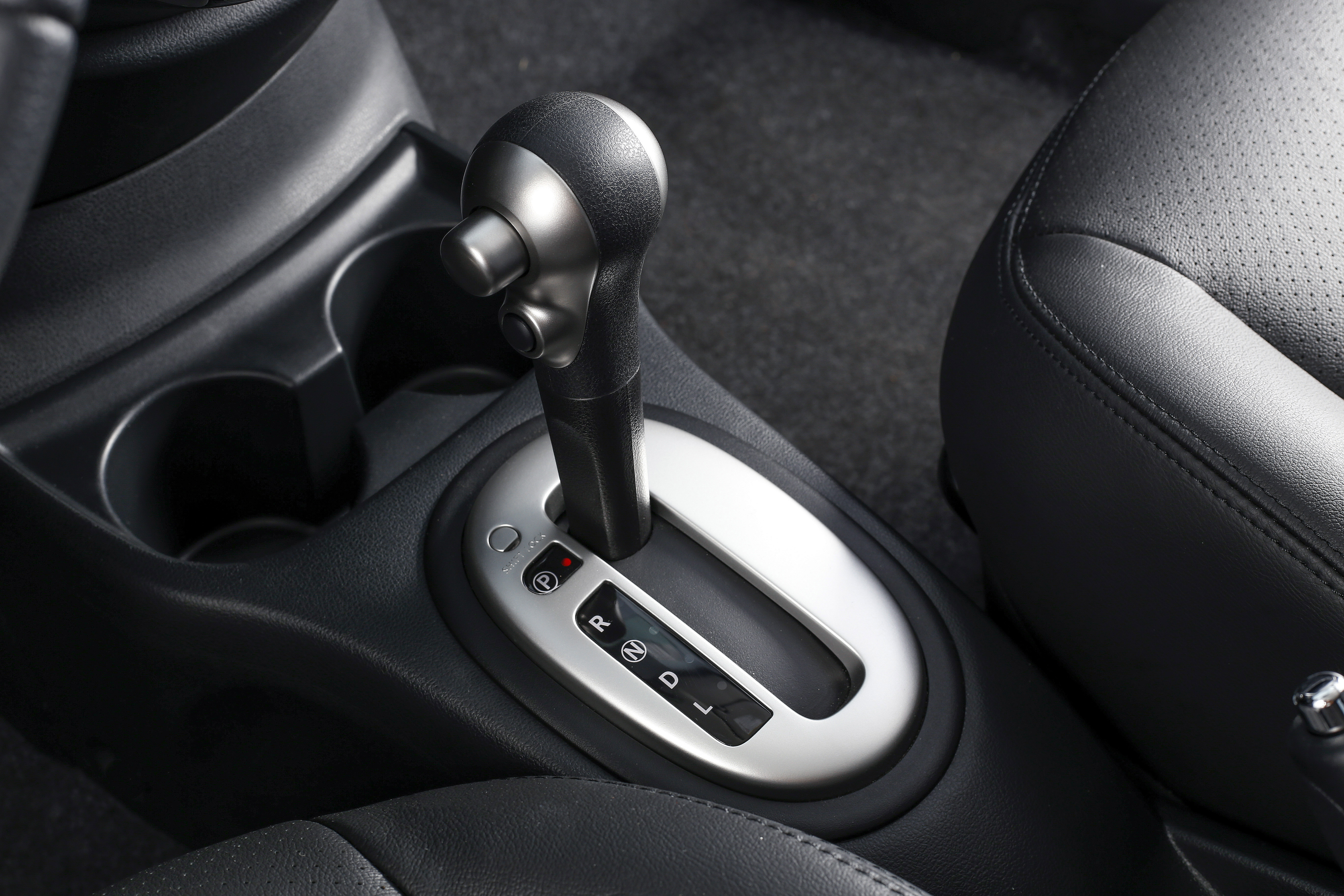 Nissan Versa Cvt Detalhe 4