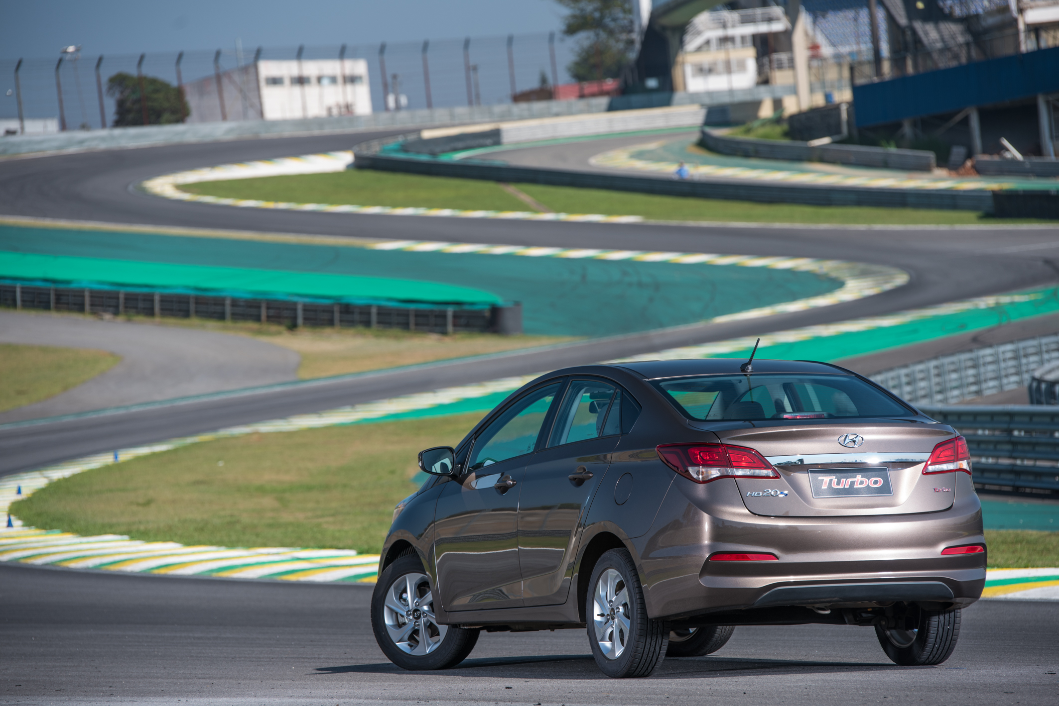 Hb20s Turbo Comfort Style Externas 198