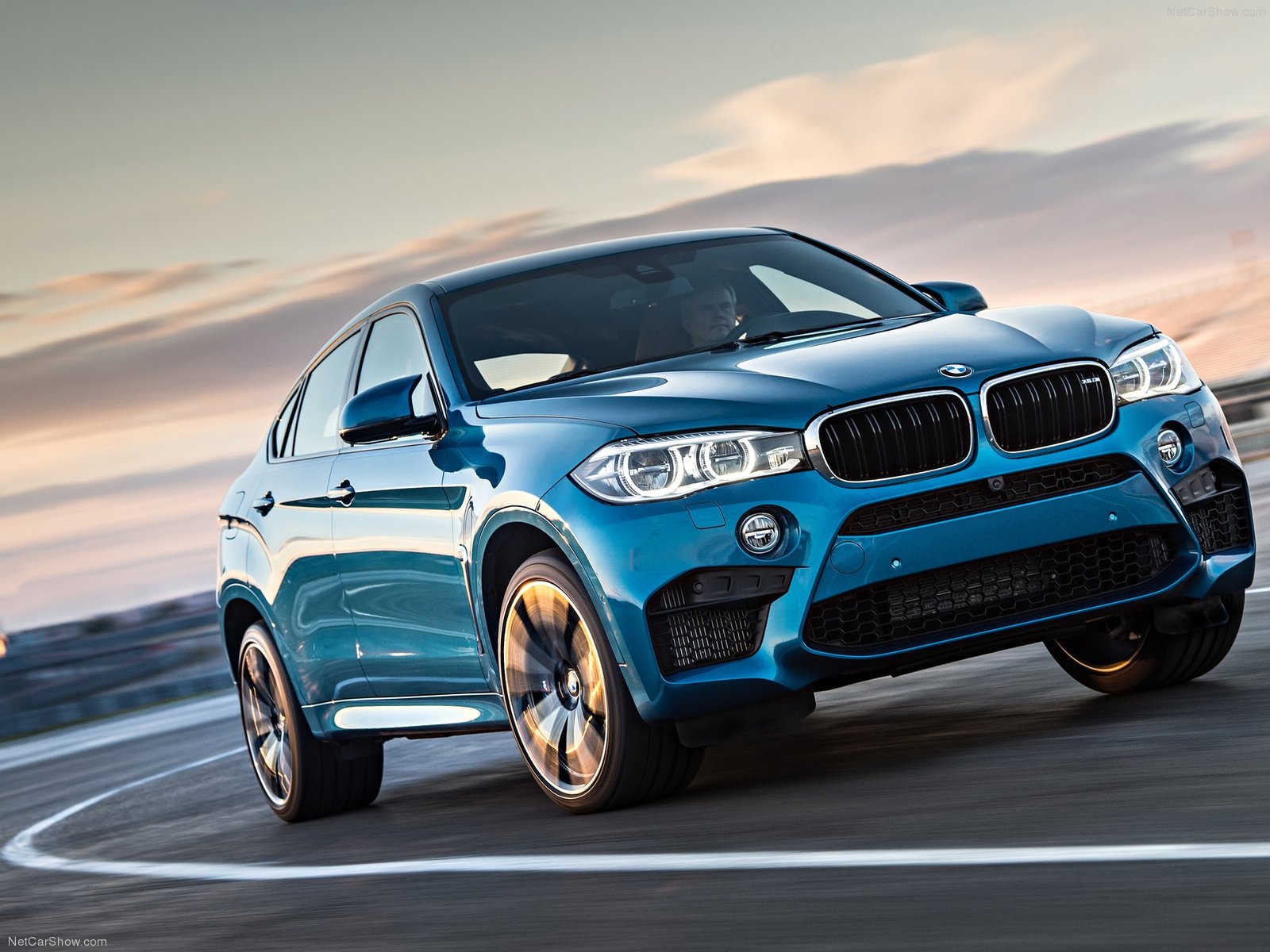 X6 M