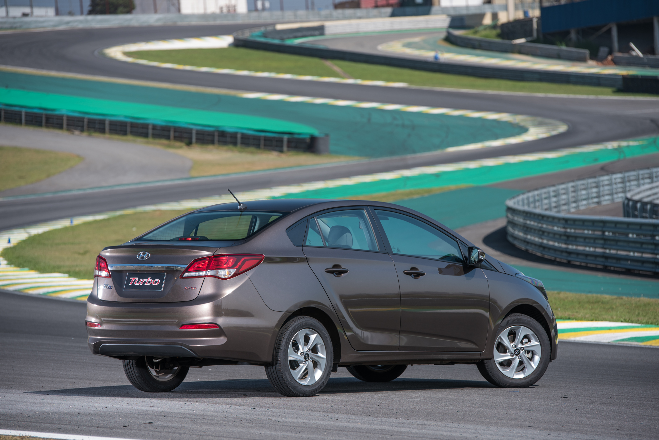 Hb20s Turbo Comfort Style Externas 203