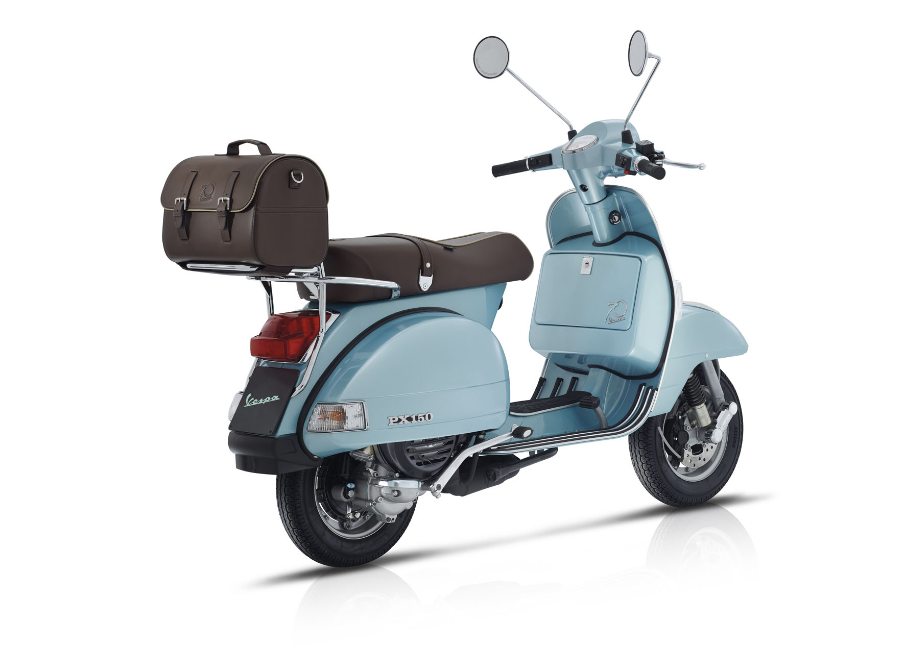 Vespa lança três modelos comemorativos