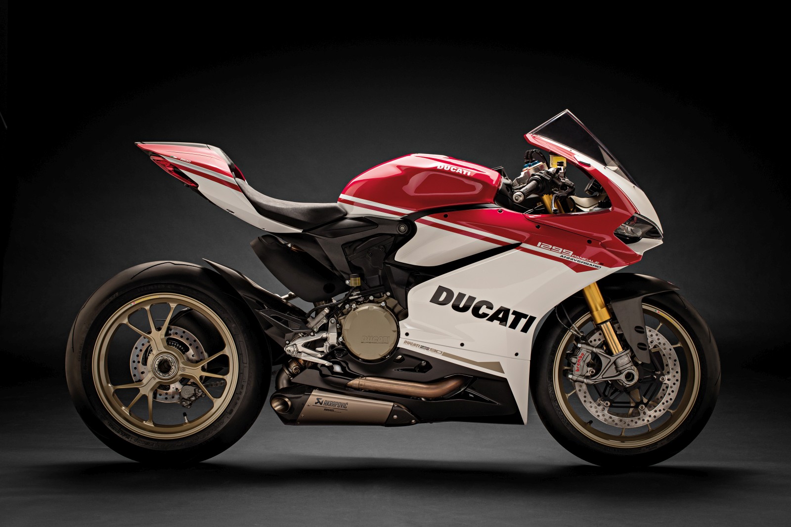 Ducati 1299 Panigale S Aniversario 01