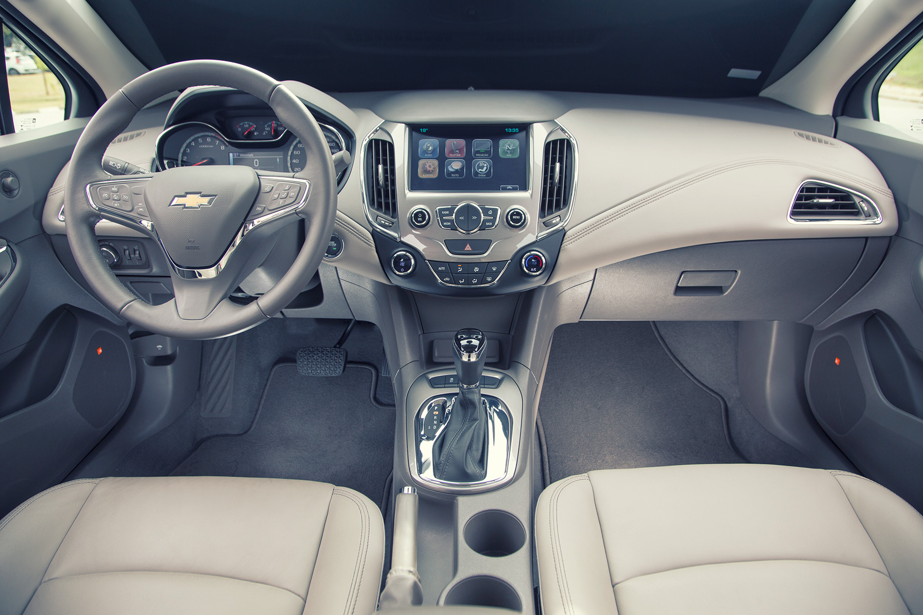 Comparativo Honda Civic Chevrolet Cruze