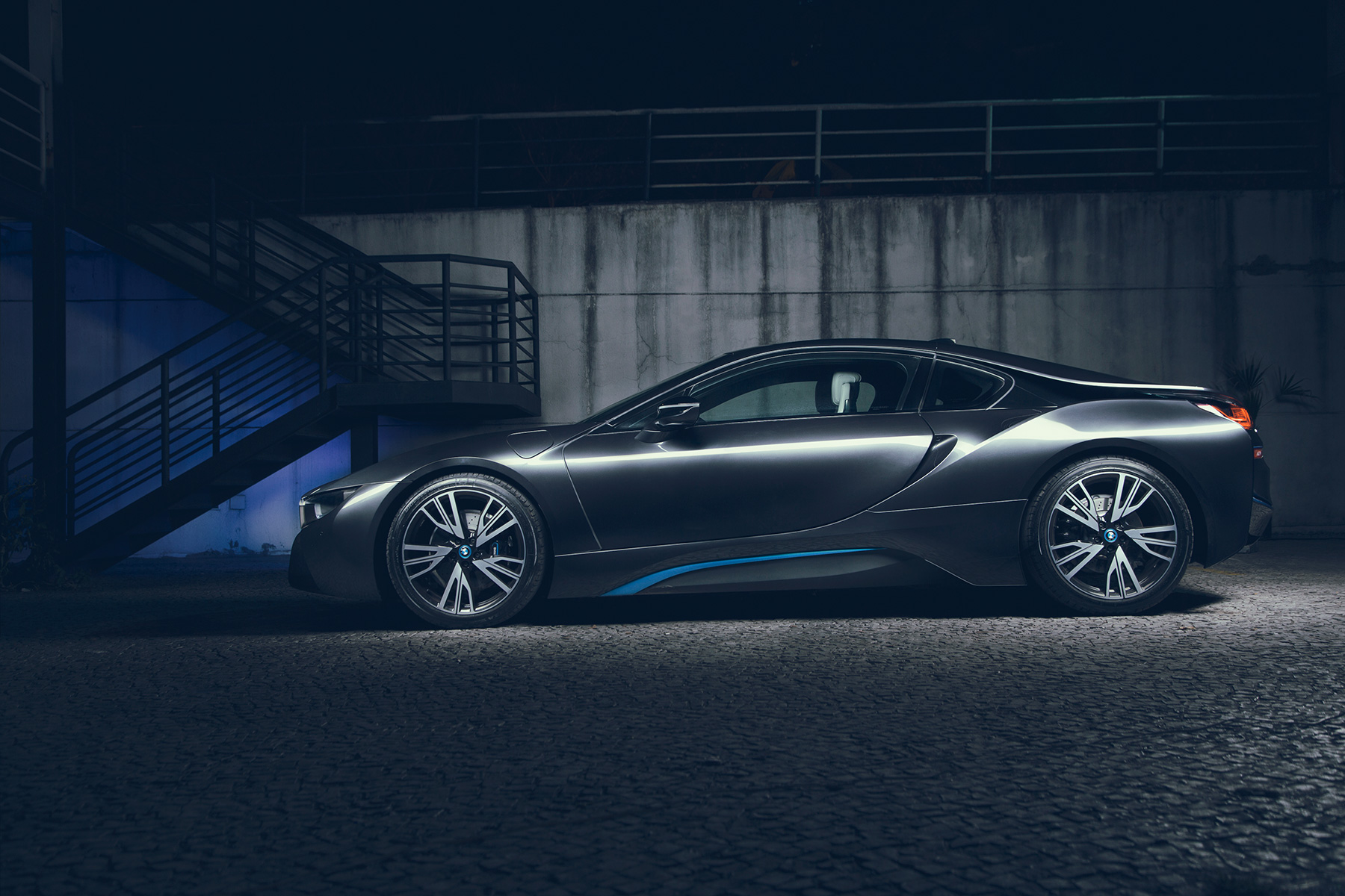  BMW i8            