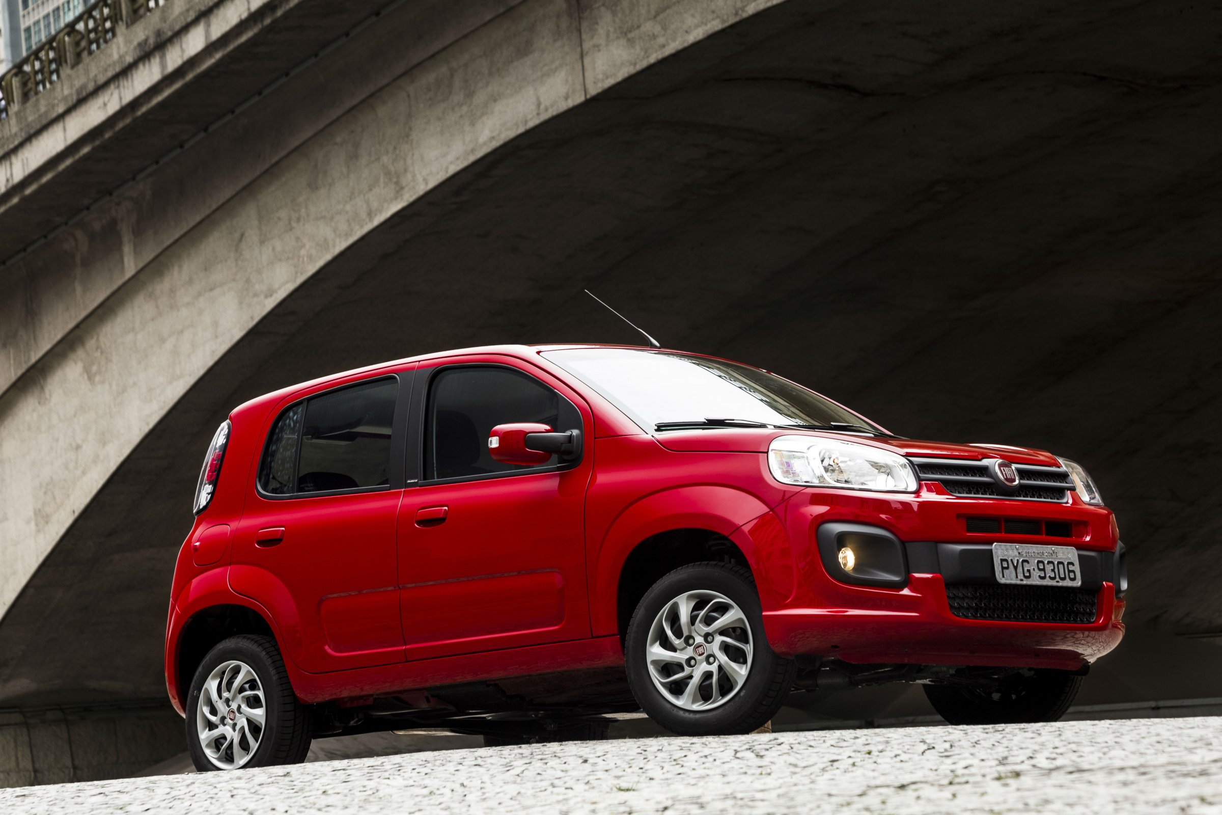 Testamos o Fiat UNO 2017 Sporting - Falando de Carro 