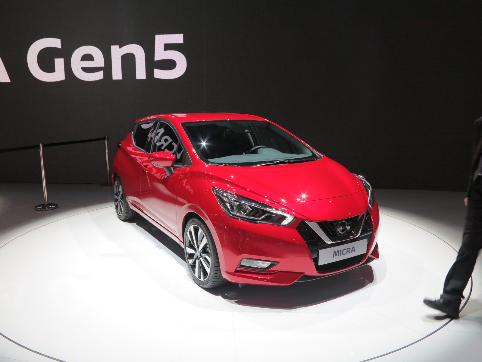 Nissan March 2017