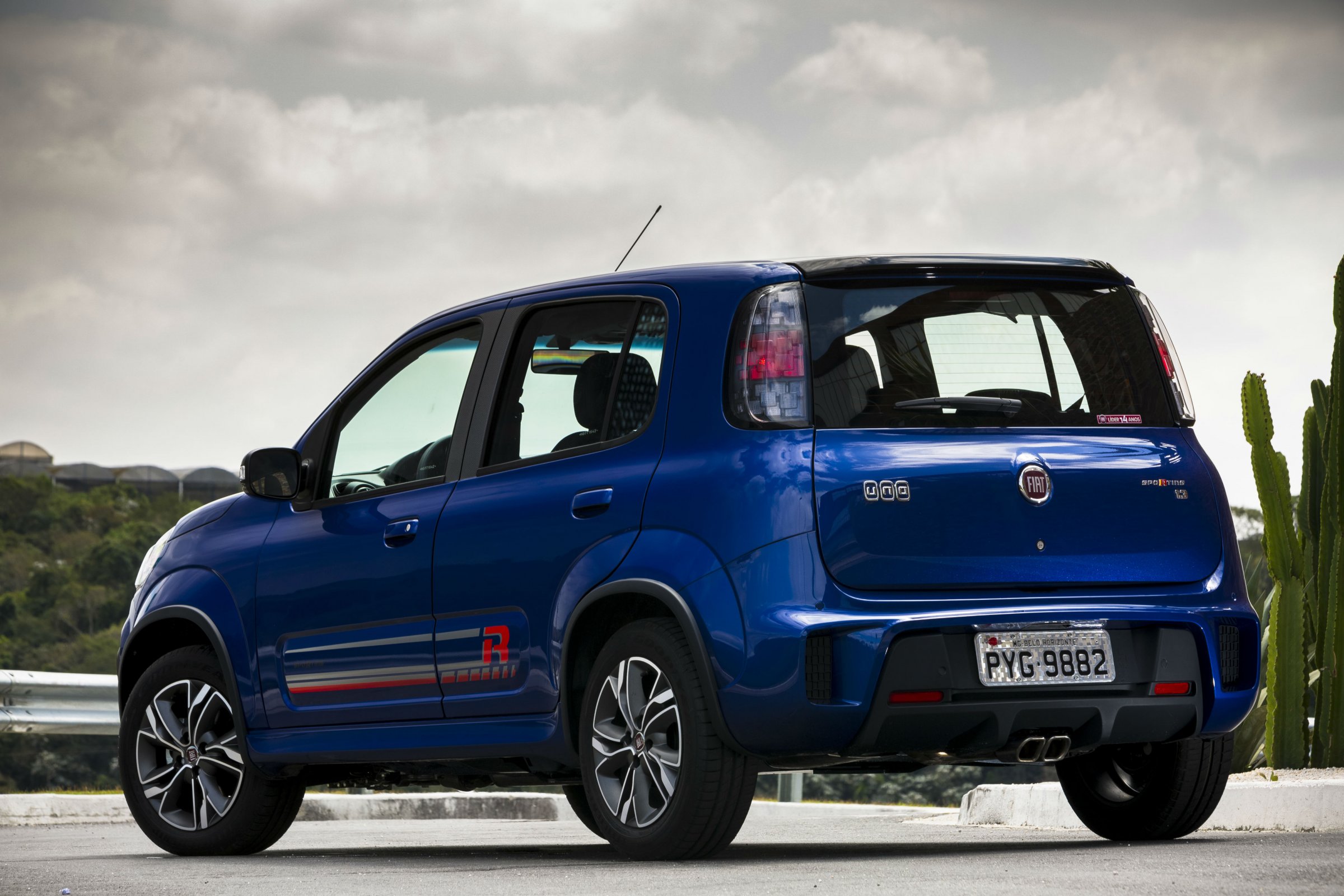 Fiat Uno 2017 Sporting 1.3 Flex