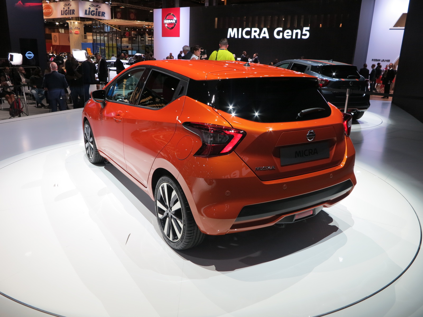 Nissan March 2017