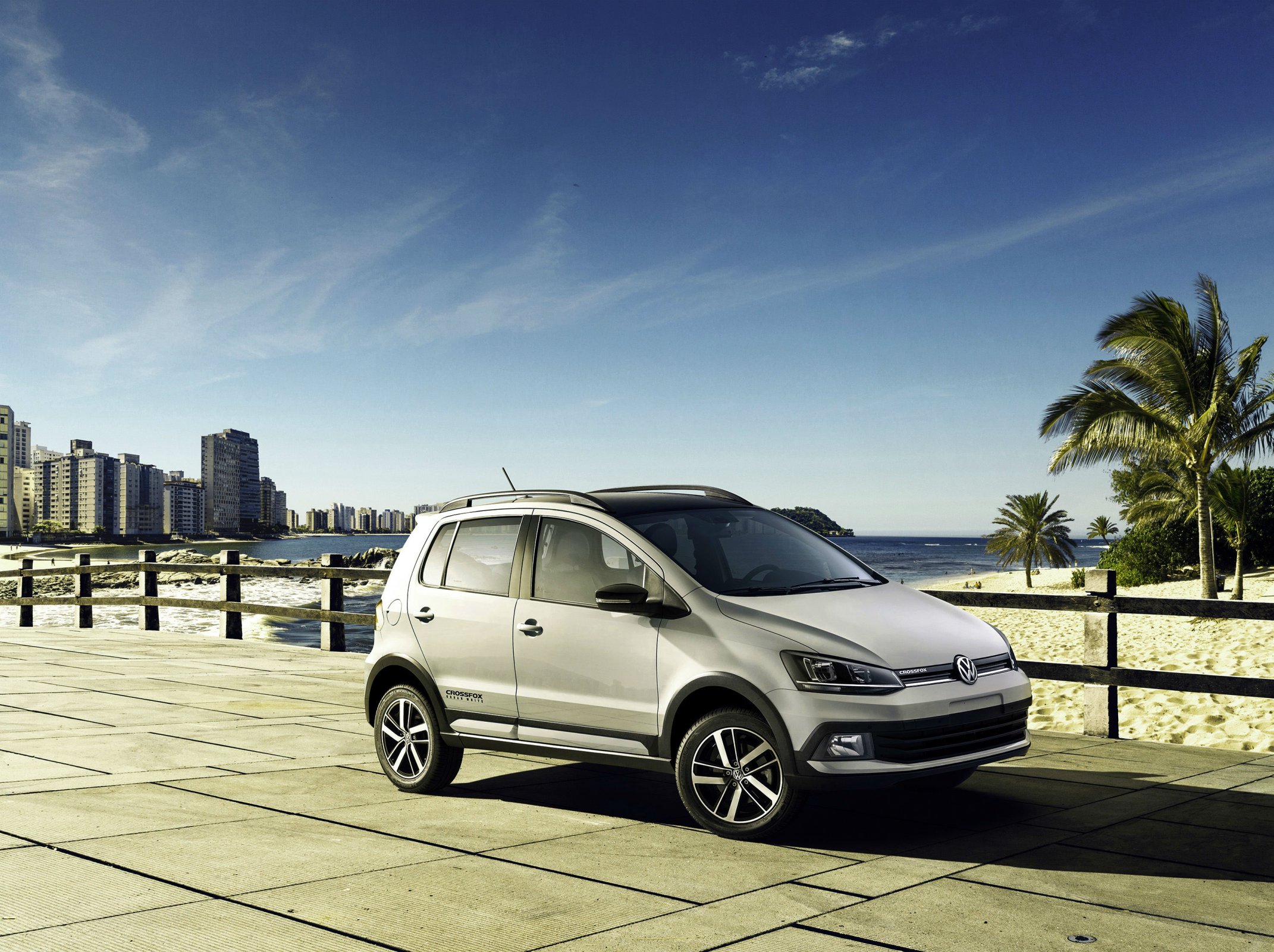 volkswagen crossfox urban white