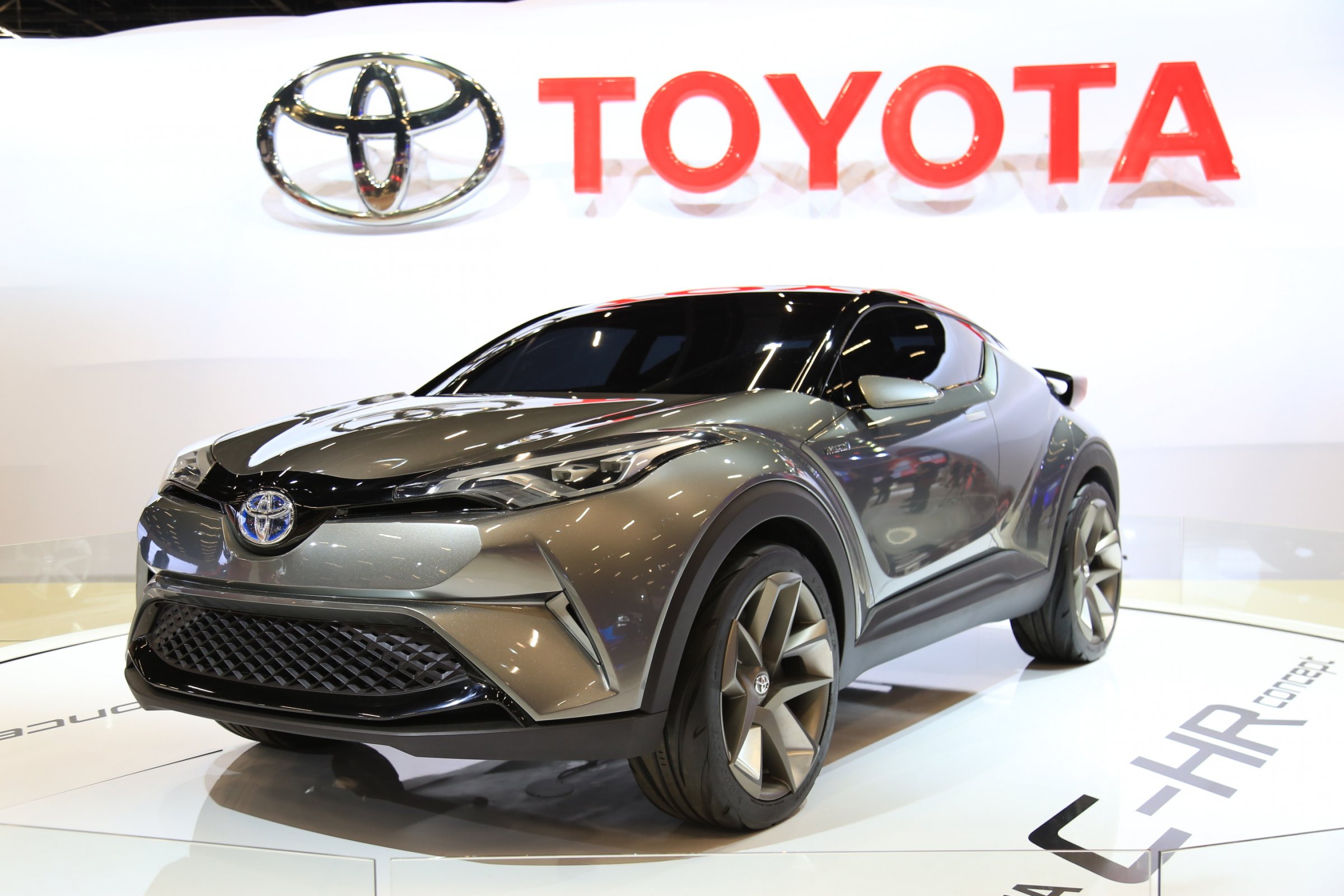 Toyota CW-R