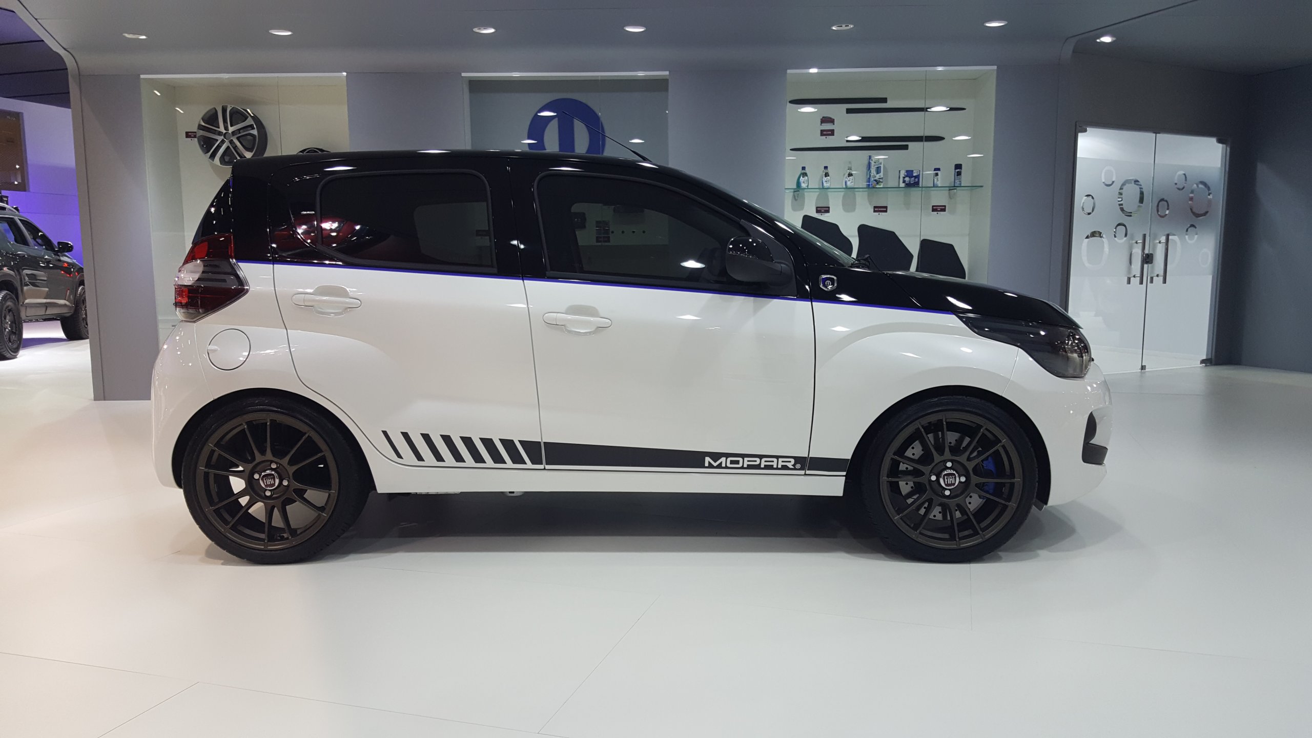  Fiat Mobi Mopar                              