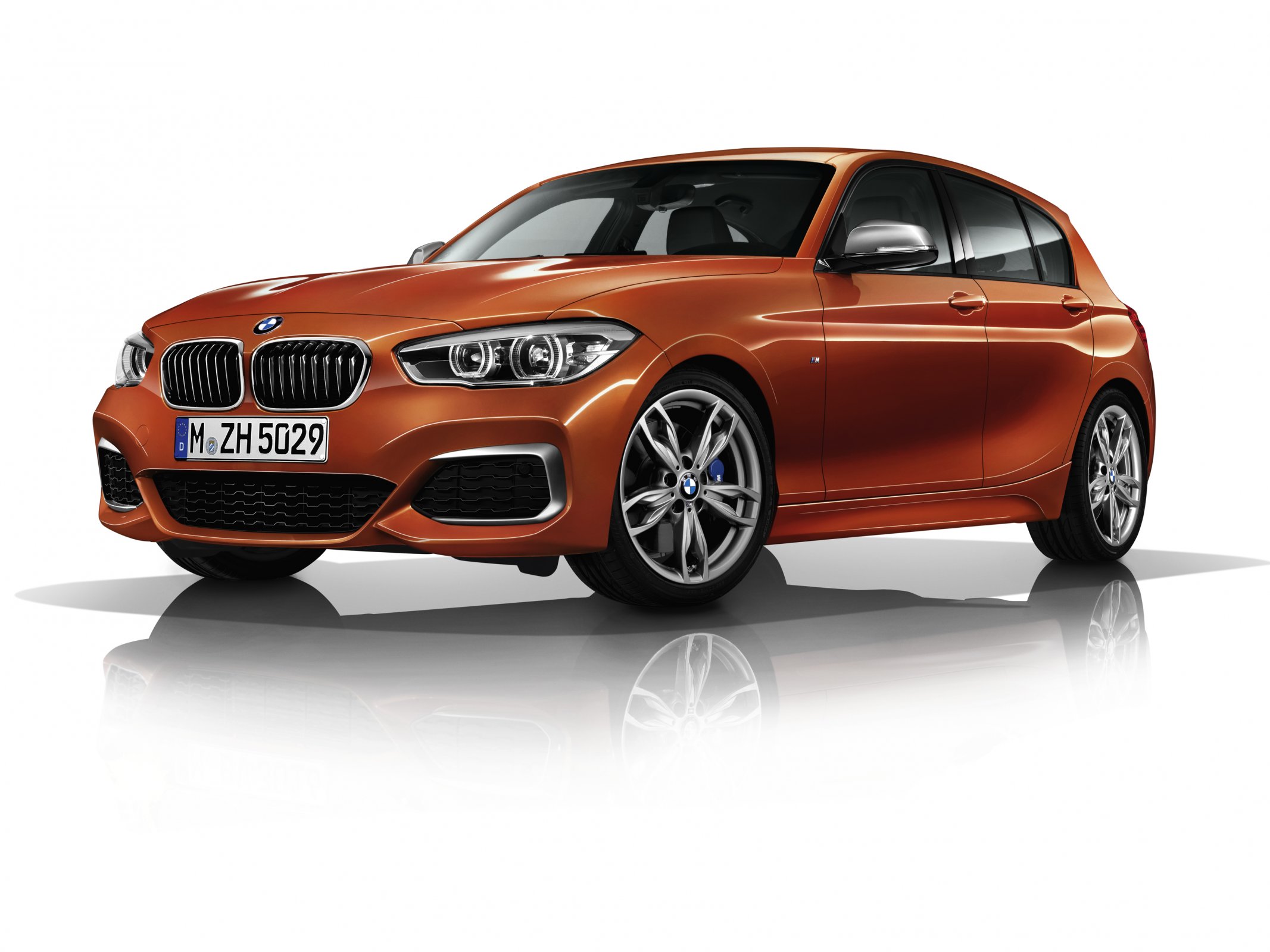 BMW M140i