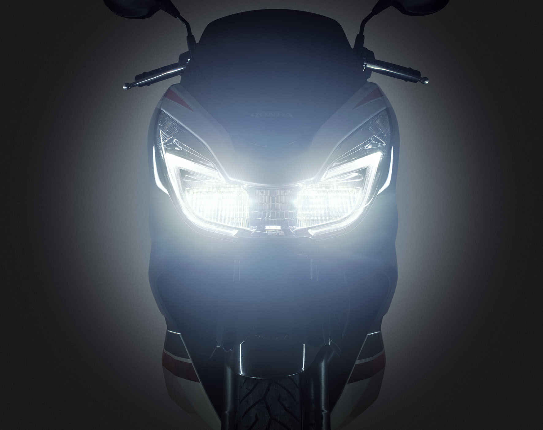 Honda PCX  x Honda Biz 2018 