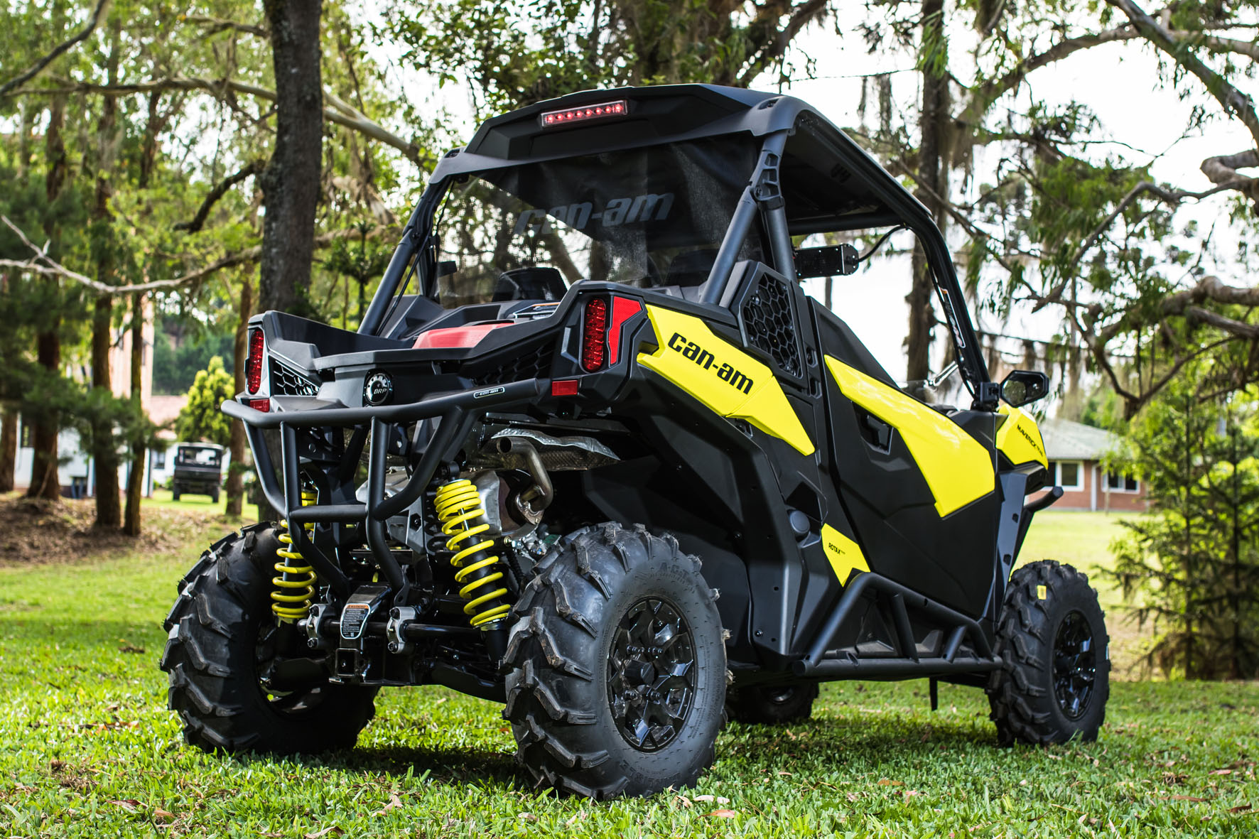 Can-Am Maverick Trail 