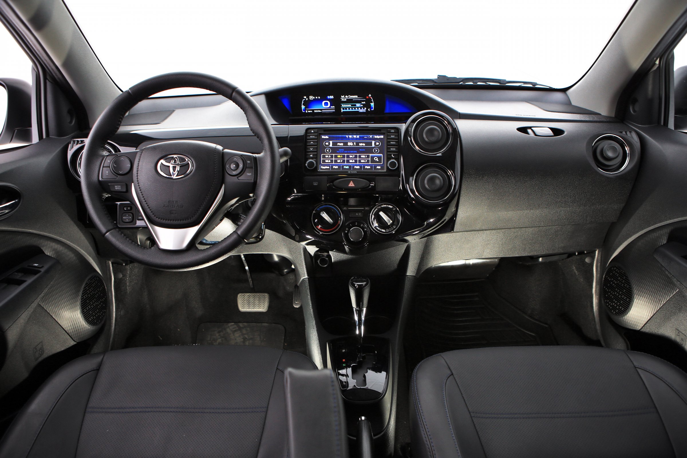 Toyota Etios Platinum Sedan      
