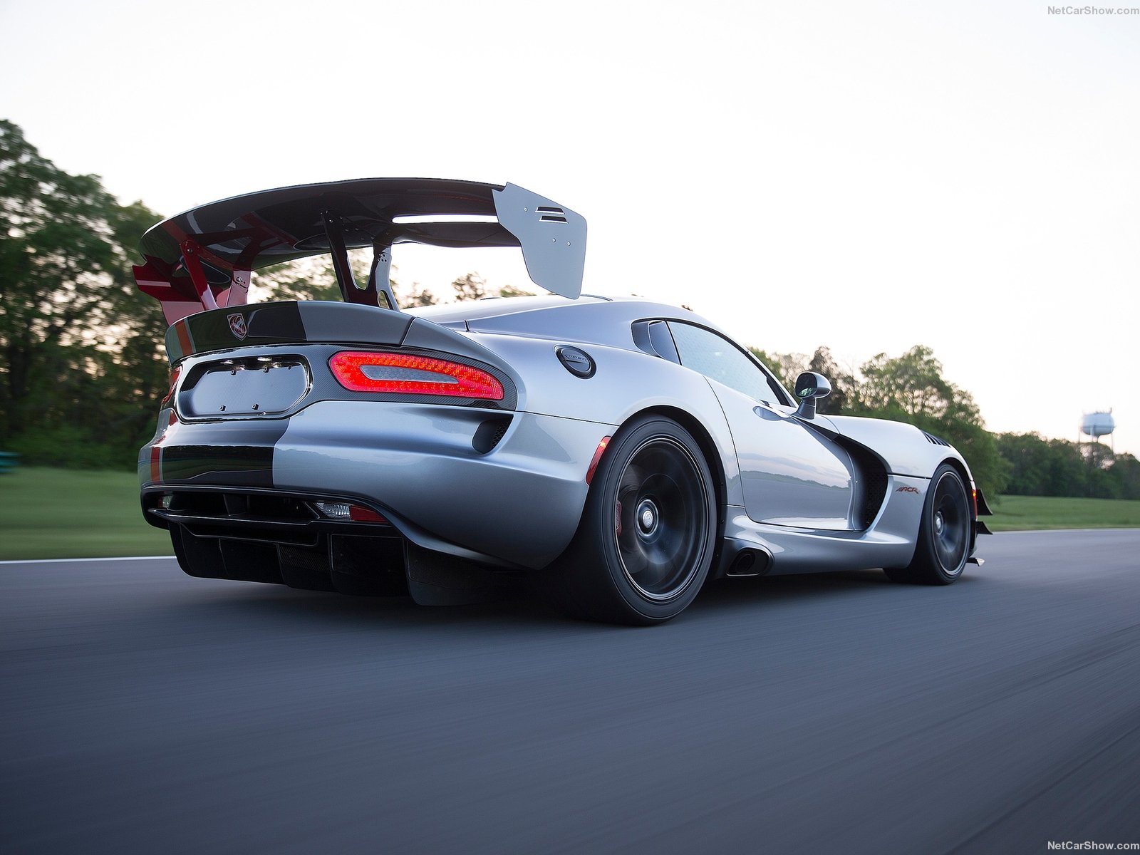 dodge viper acr 2016