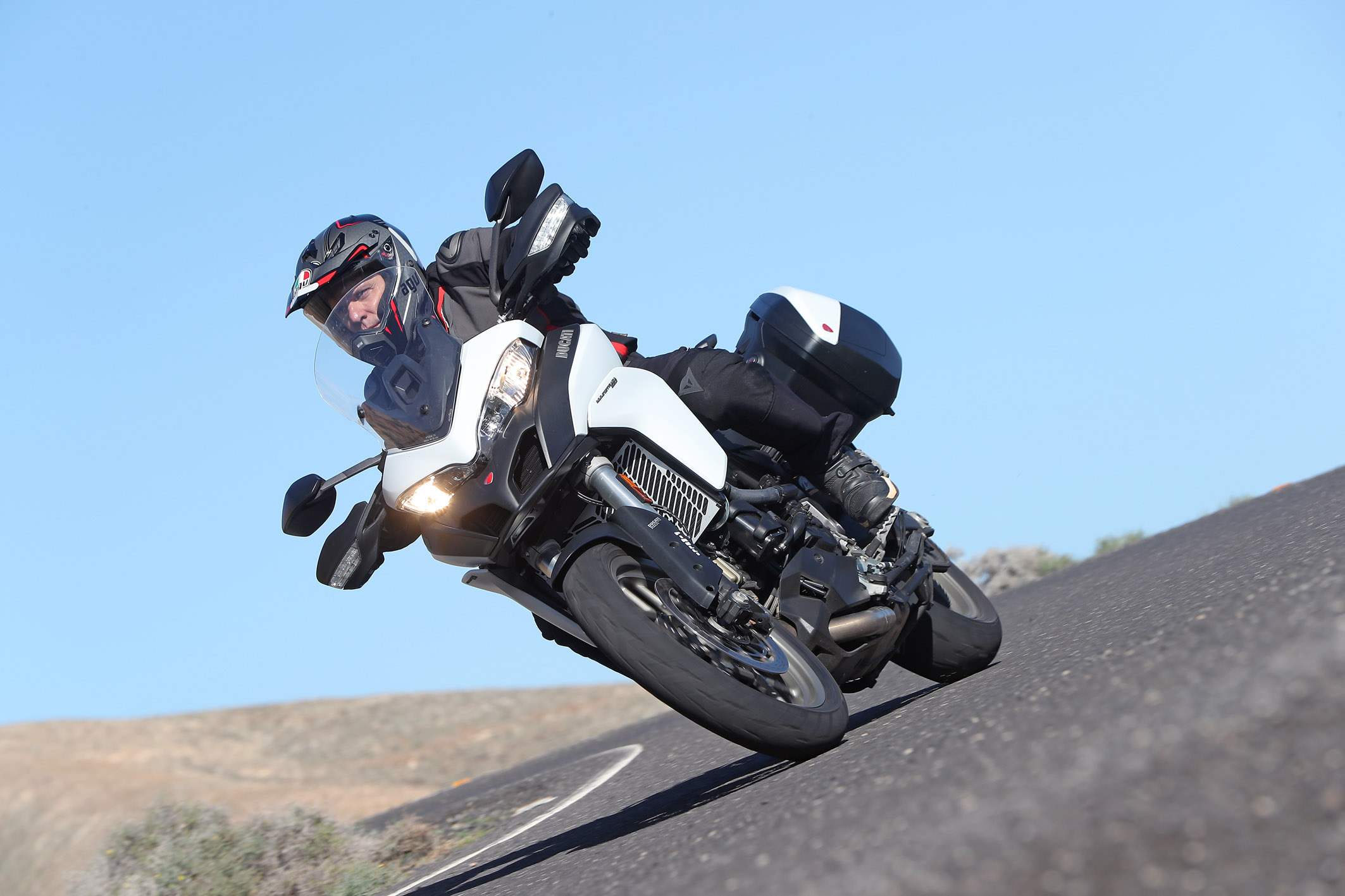 544mototeste_ducati_multistrada_950_18.jpg