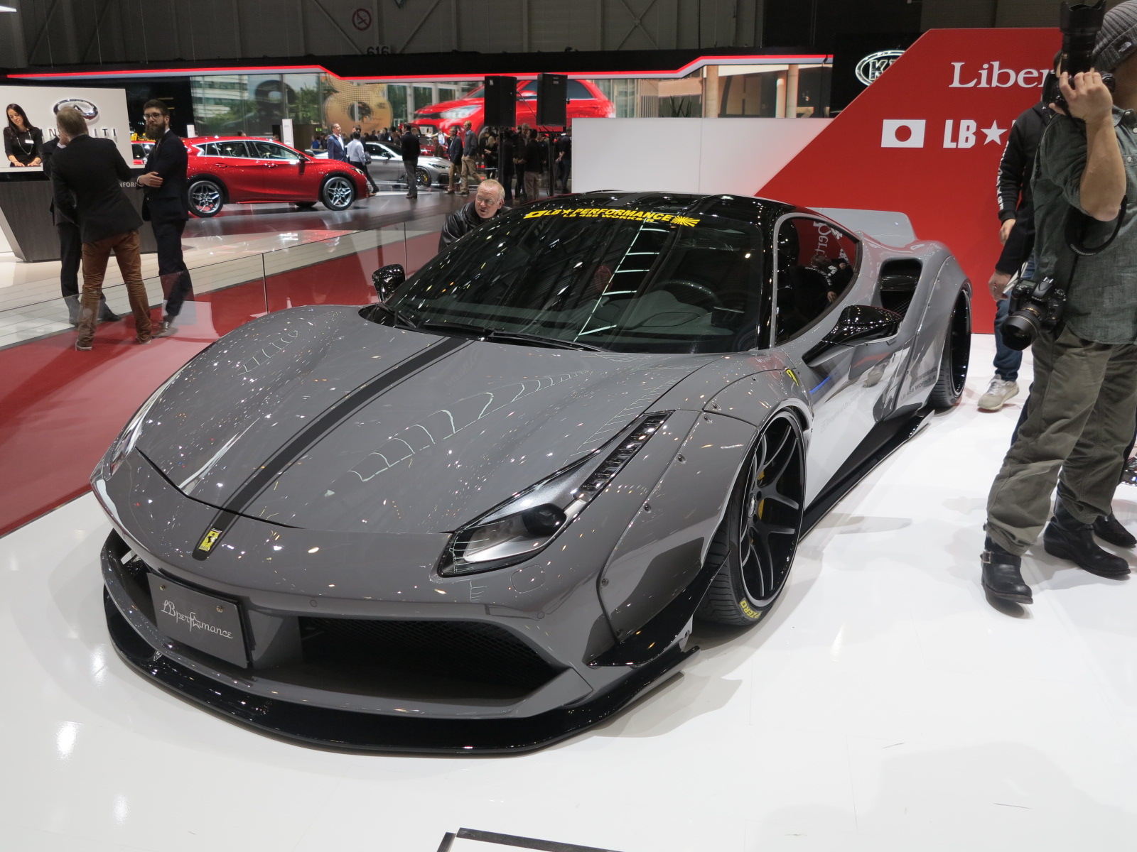 Liberty Walk em Genebra 