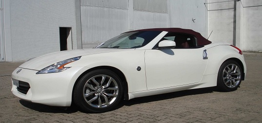 Nissan 370Z em leilão