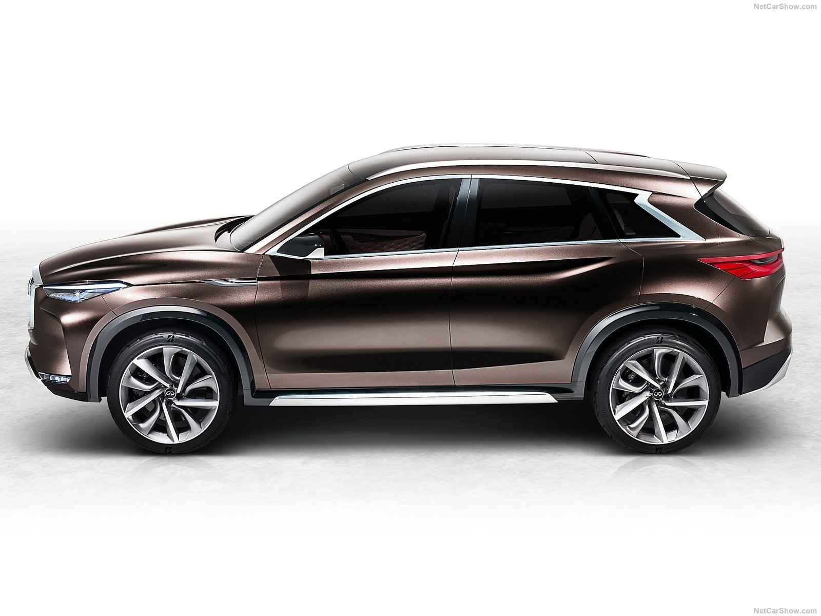  Infiniti QX50 Concept    