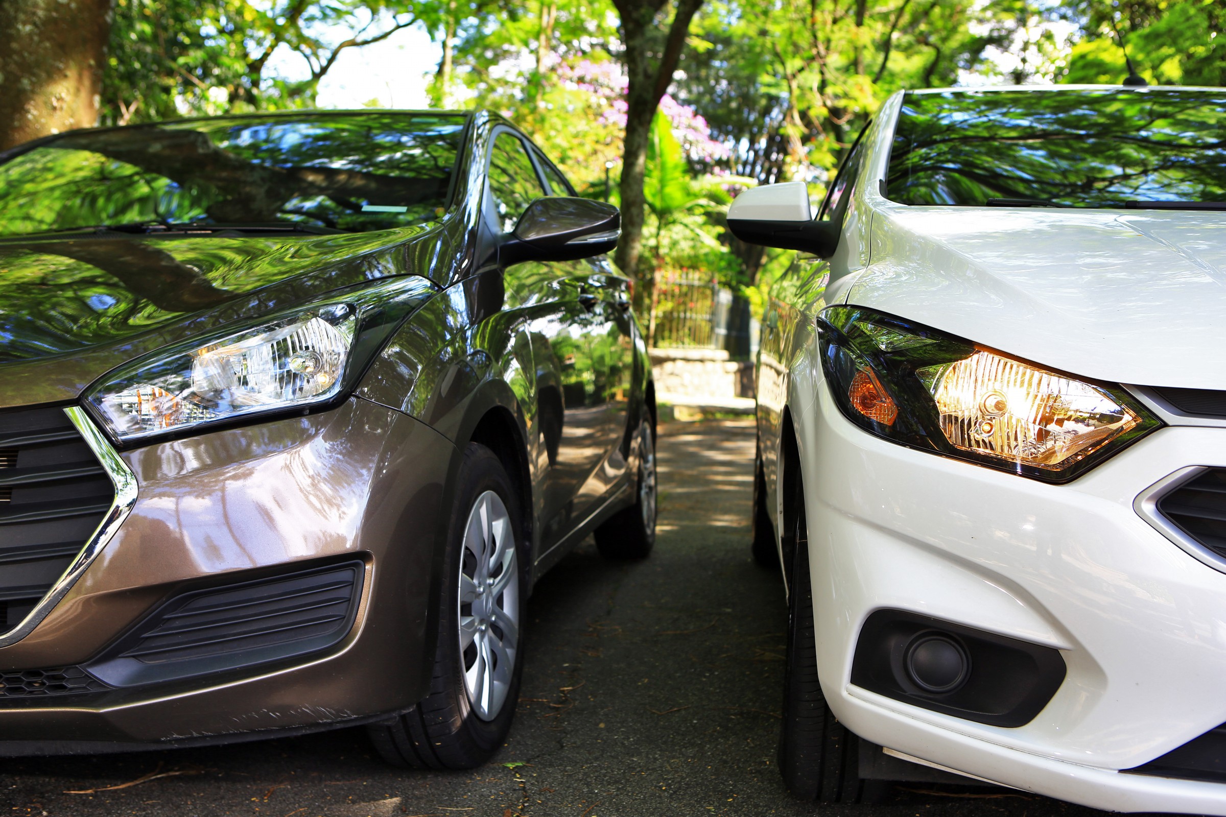 Comparativo Chevrolet Onix LT x Hyundai HB20 Comfort Plus